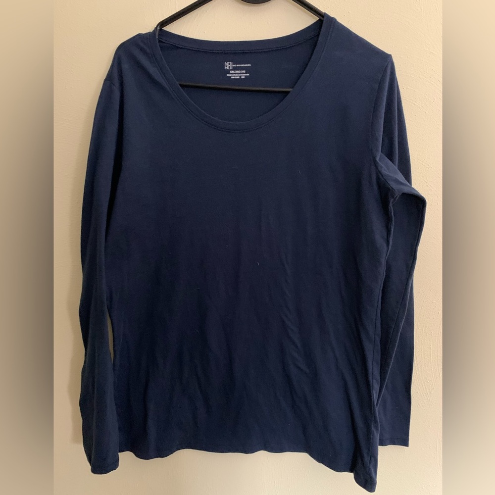 Long sleeve tee